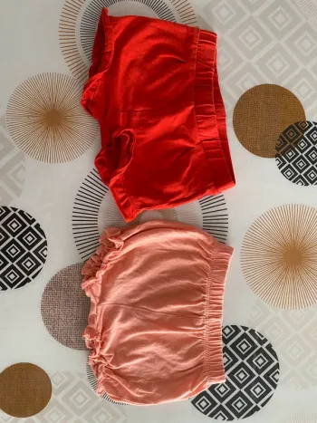Lot 2 short fille 3 mois