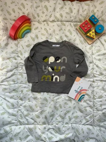 teeshirt manches longues gris inscription devant bout'chou 12 mois