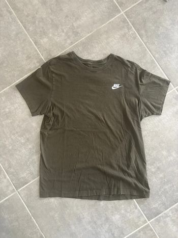 T-shirt Nike, vert