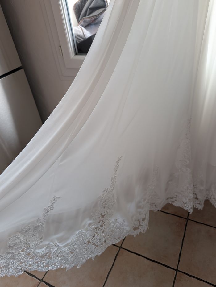 Robe de mariée - photo numéro 2