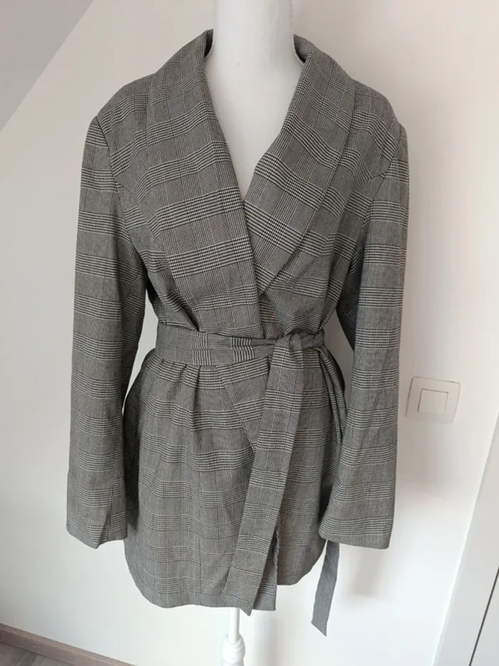 Blazer long à carreaux prince de Galles ceinturé – Bodyflirt – Taille 48 - photo numéro 2