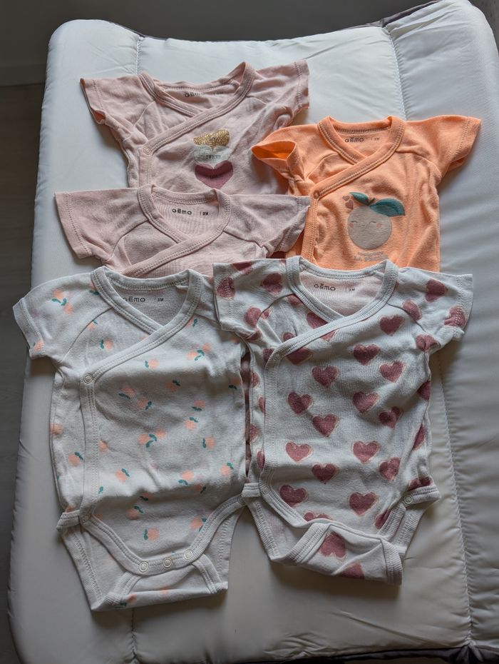 Lot  30  bodies - photo numéro 4