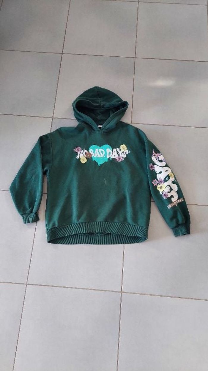 Sweat à capuche / Hoodie Bershka taille S / 36
