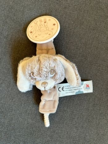 Attache tétine