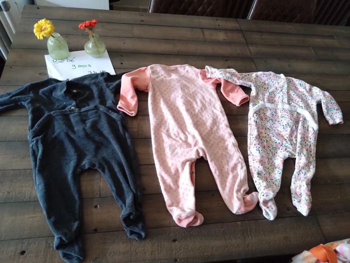 Lot de deux pyjamas fille et une offert bébé fille 9 mois - photo numéro 10