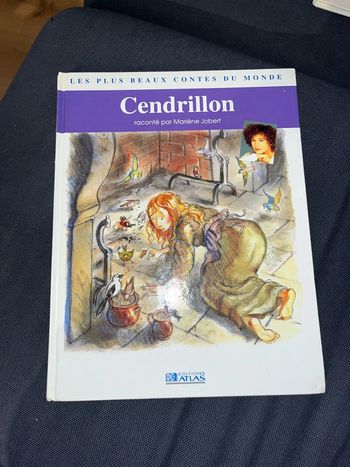 Livre pour enfants cendrillon par Marlène jobert