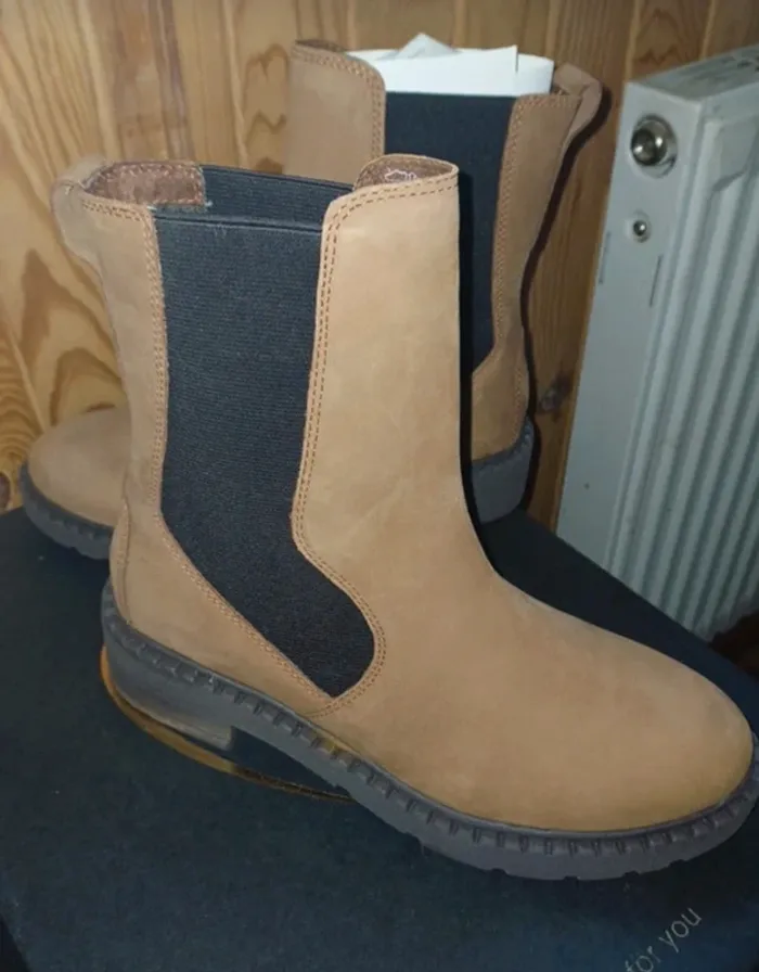 Bottines tendance camel nubbuck taille 38 NEUVE