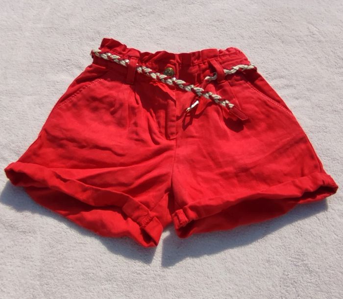 Short tape à l'oeil 6 ans