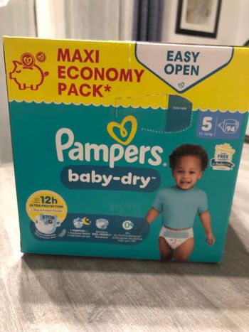 Couche Pampers taille 4-5