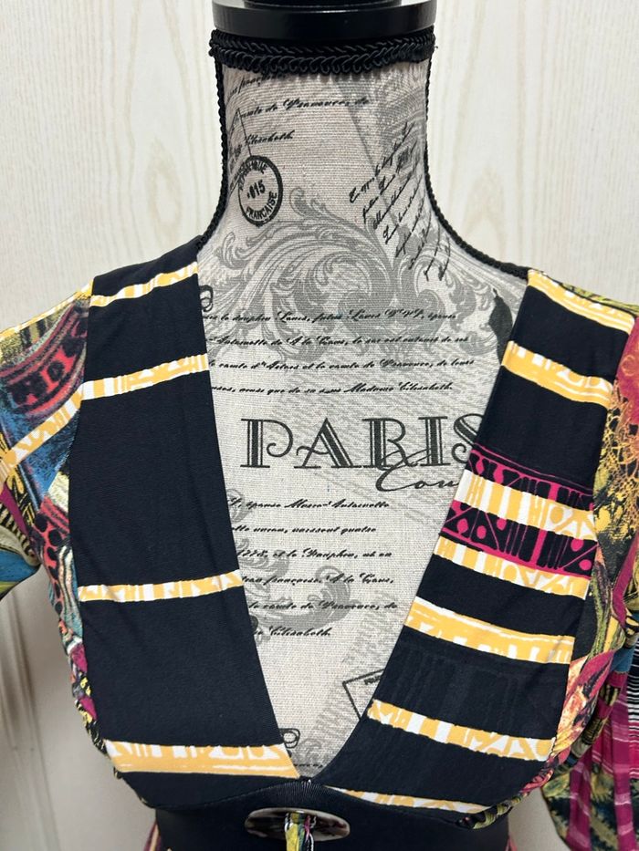 joli blouse save the queen taille S - photo numéro 19