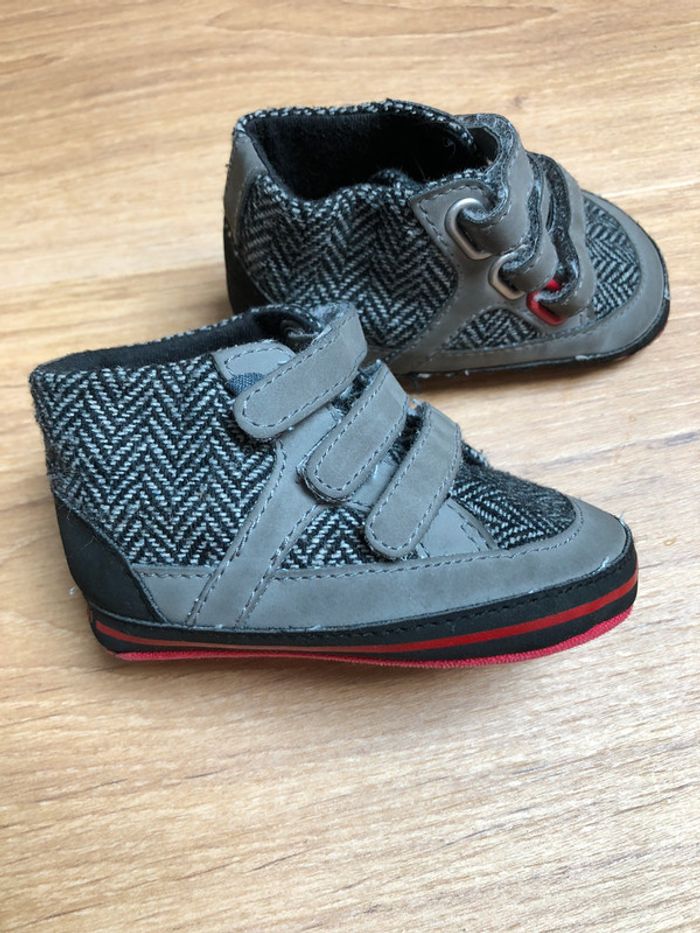 Basket grise bébé - photo numéro 2
