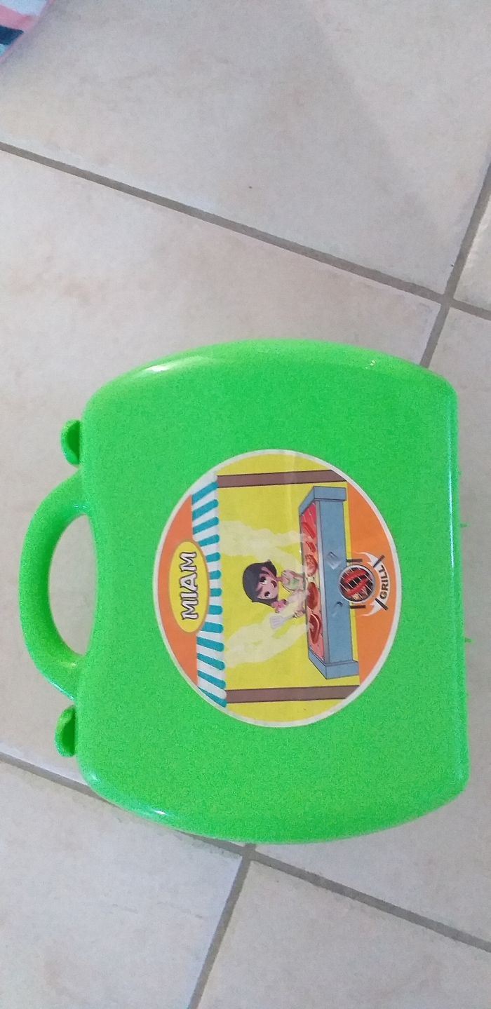 Valisette dinette - photo numéro 3