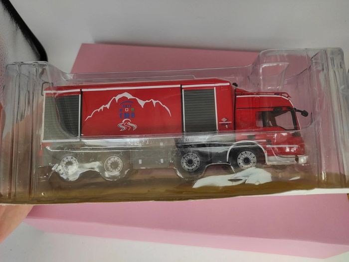 camion de pompier TMB 1/43 - photo numéro 4