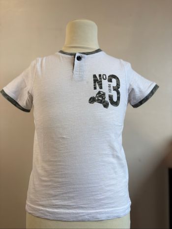 T-shirt garçon taille 104