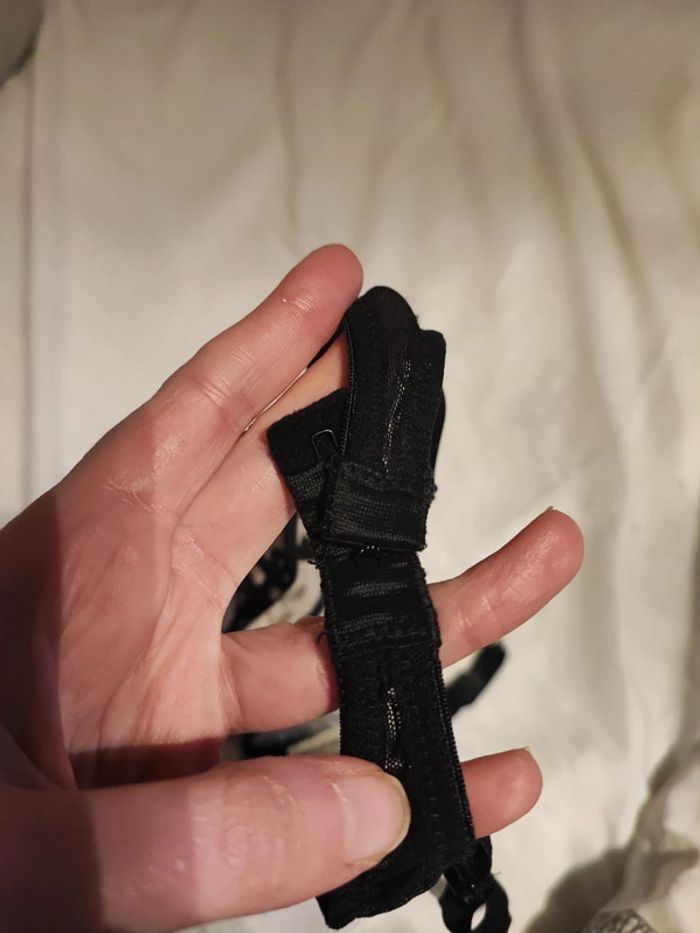 Porte jarretelles Topshop taille 34 - photo numéro 2