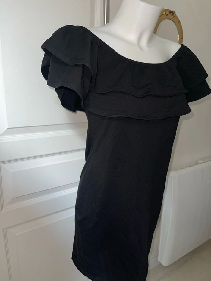 Robe noire - photo numéro 4