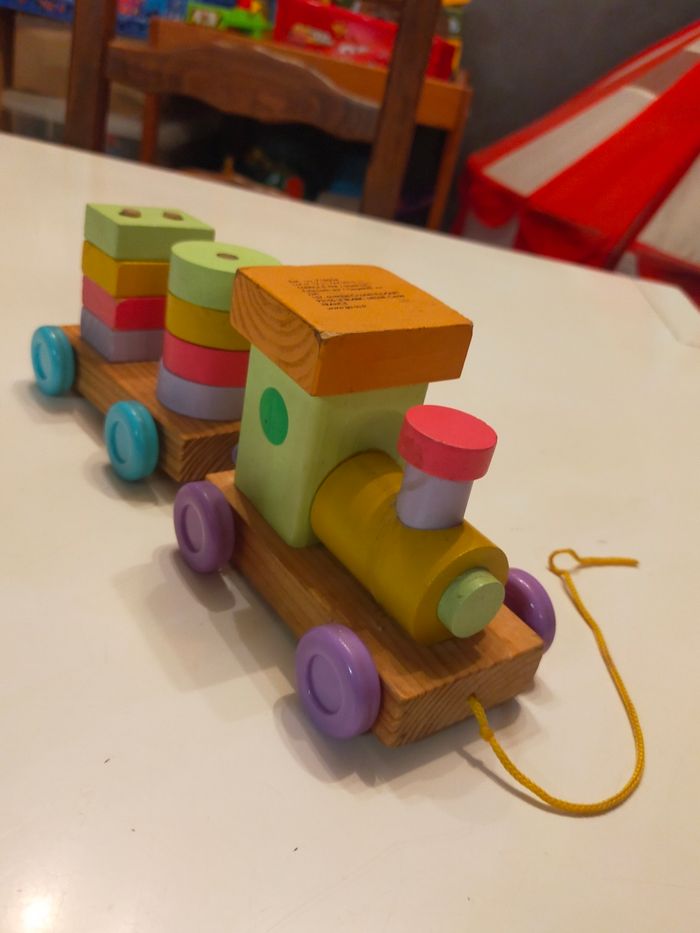 Train en bois