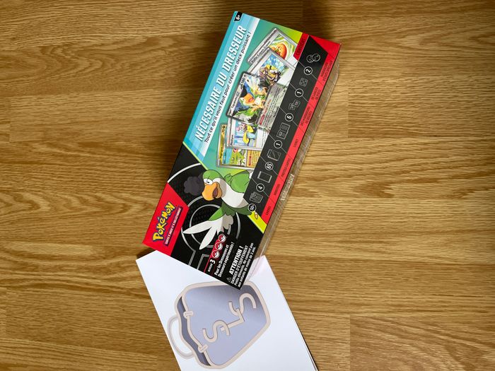 Deck Pokémon, Nécessaire du Dresseur, 2024 en français - photo numéro 2