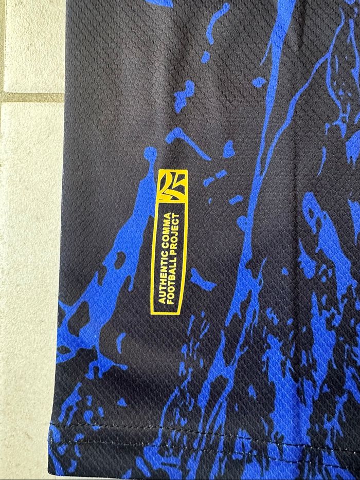 Maillot PSG champions 25 NEUF - photo numéro 5