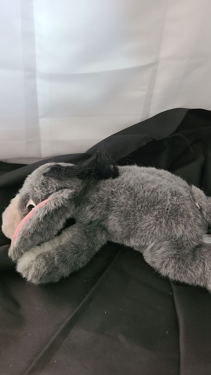 Peluche Bourriquet WALT DISNEY âne allongé gris foncé Disney 35 cm - photo numéro 6