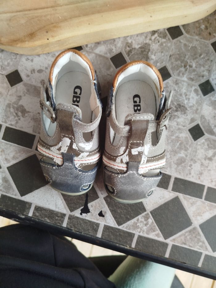 Lot de chaussures pour bébé - photo numéro 4