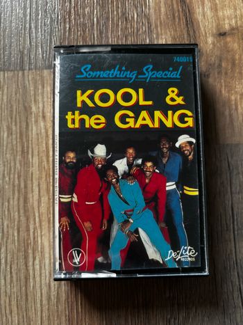 Cassette audio Kool and the Gang Something sepcial