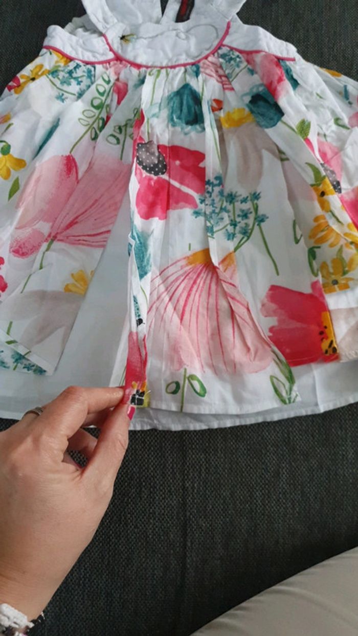 Robe bretelle blanche volant fleuris 18 mois catimini - photo numéro 2