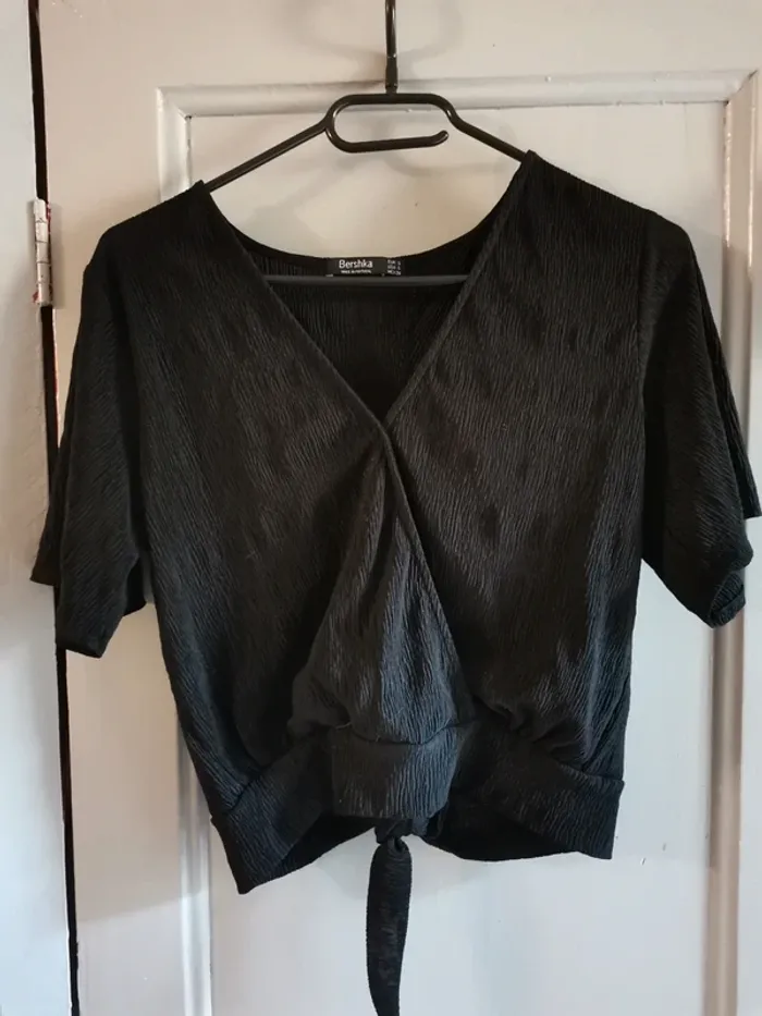 Haut cache cœur bershka