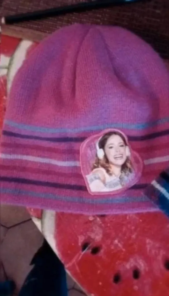 Lot  2 bonnets  Violetta - photo numéro 2