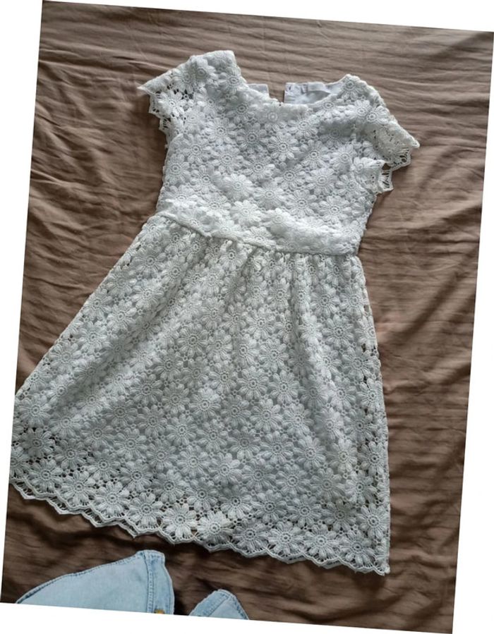 Superbe robe dentelle - photo numéro 5