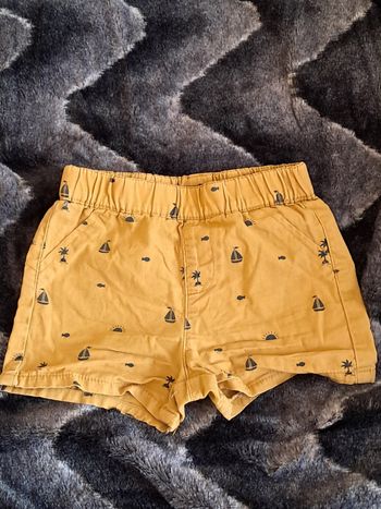 Short 12 mois