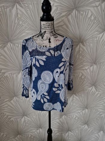 Joli blouse Armand Thierry taille 38
