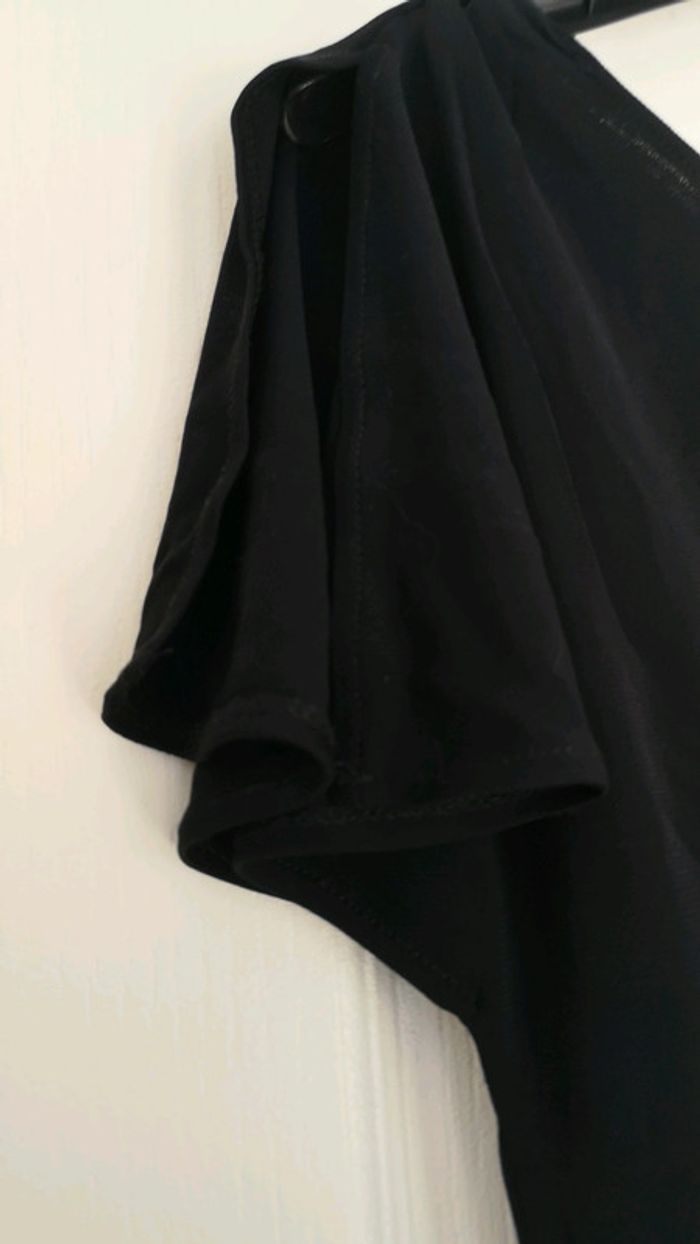 Robe noir - photo numéro 3