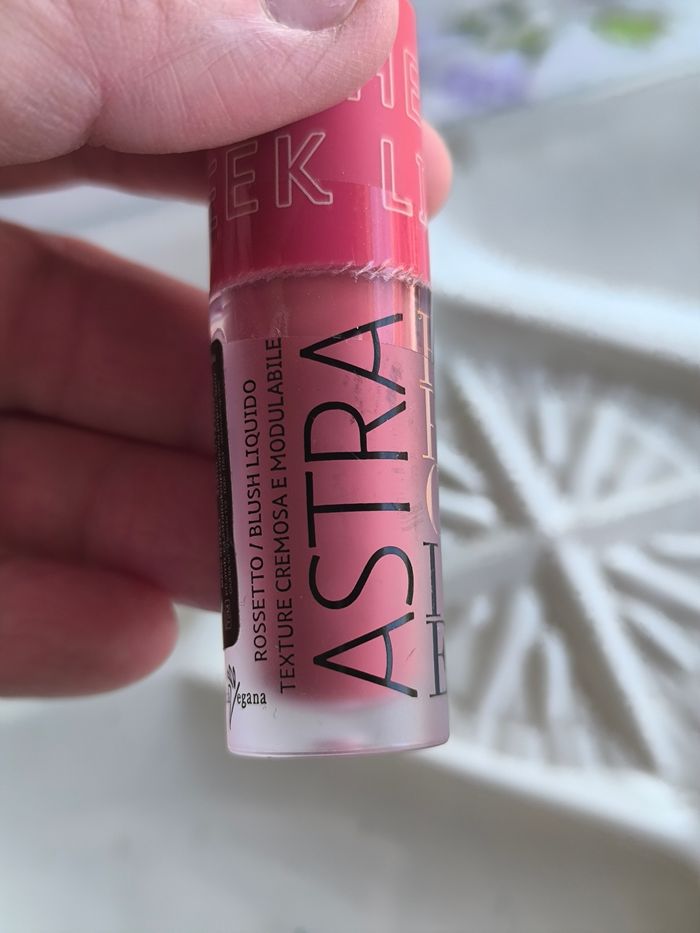 Gloss lip and cheese Astra - photo numéro 3