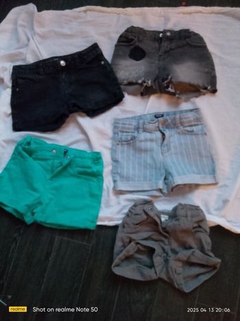 Lot  chorts en jean fille 6 ans très bon état