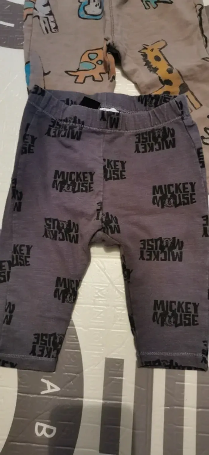 Lot 5 pantalons 12 mois - photo numéro 3