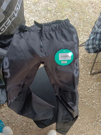 Pantalon motodafy