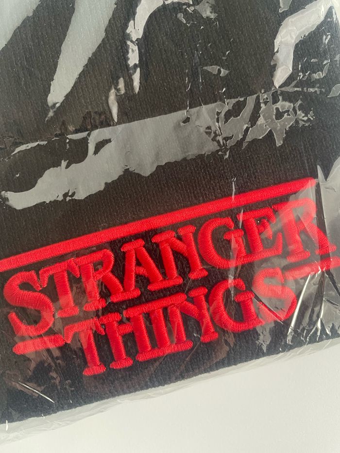 Bonnet strenger things - photo numéro 2