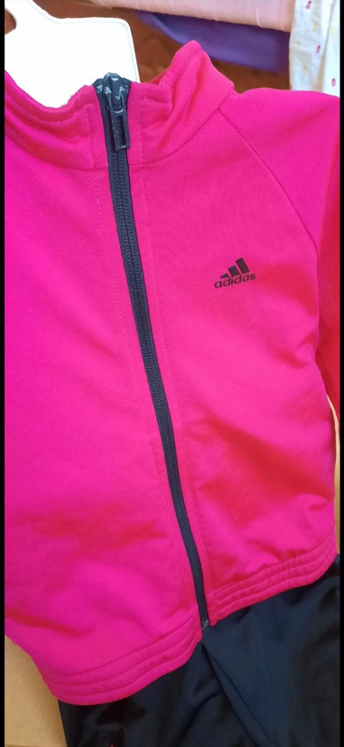 Ensemble jogging Adidas 6-7ans - photo numéro 3
