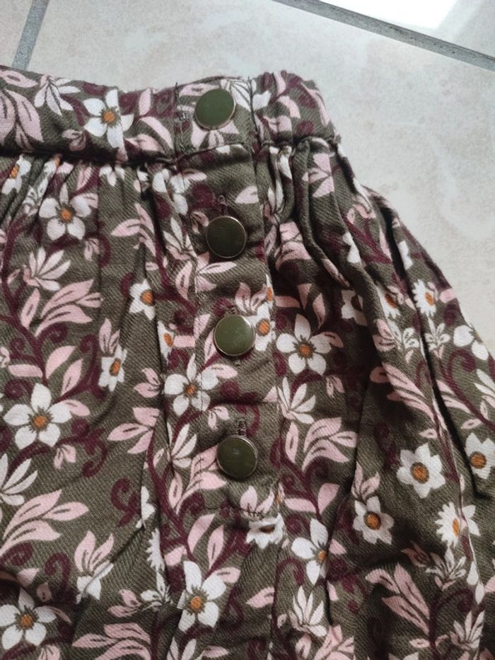 Jupe à fleurs - photo numéro 2