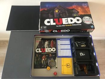 Jeu de société cluedo le jeu des grands détectives hasbro