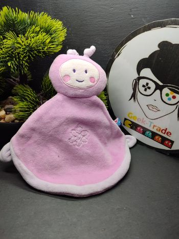 doudou coccinelle papillon sucre d'orge plat rose violet fleur Antenne Blanc