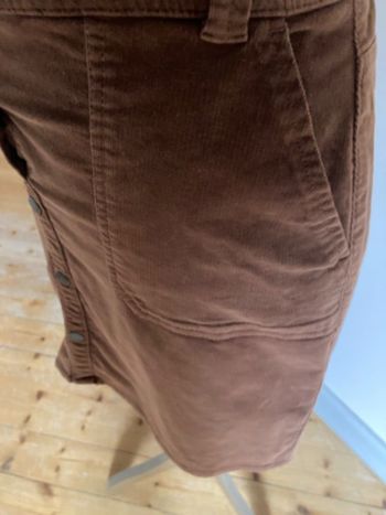 Jolie jupe en velours, taille 42