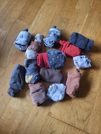 Lot chaussettes 19-22