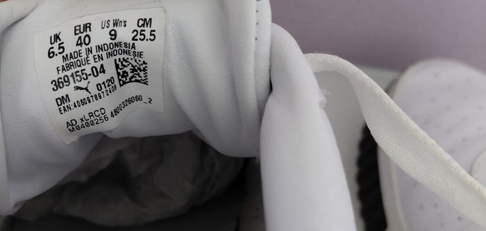 Baskets Puma blanche et noire - photo numéro 4