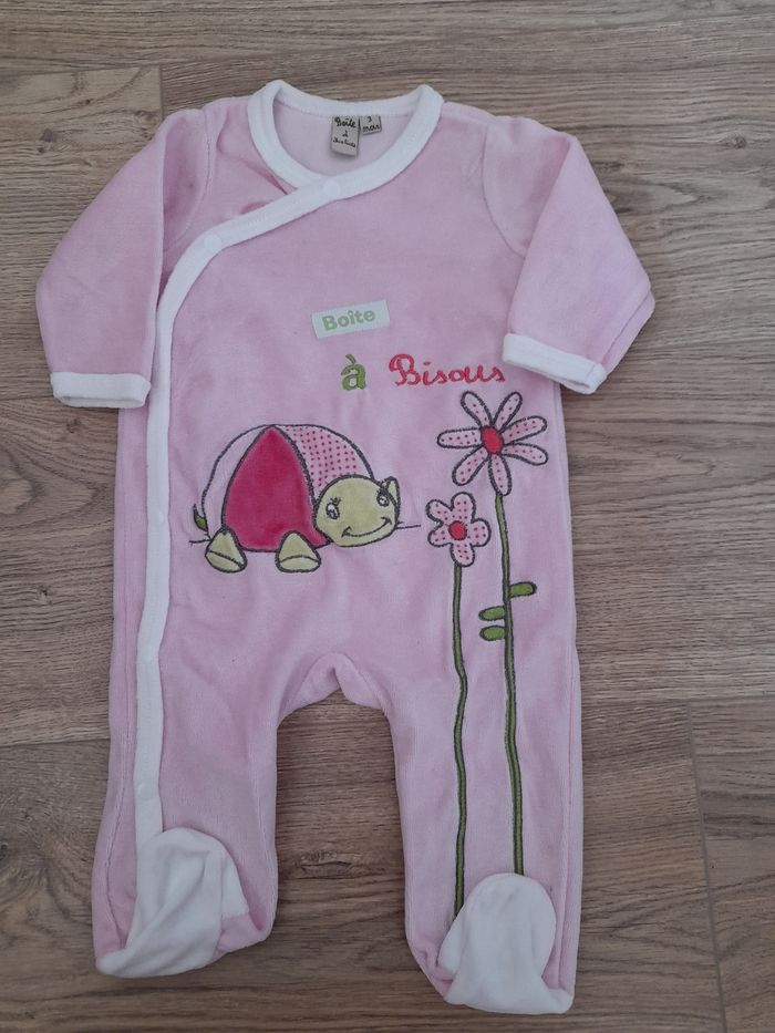 Grenouillère 3 mois.