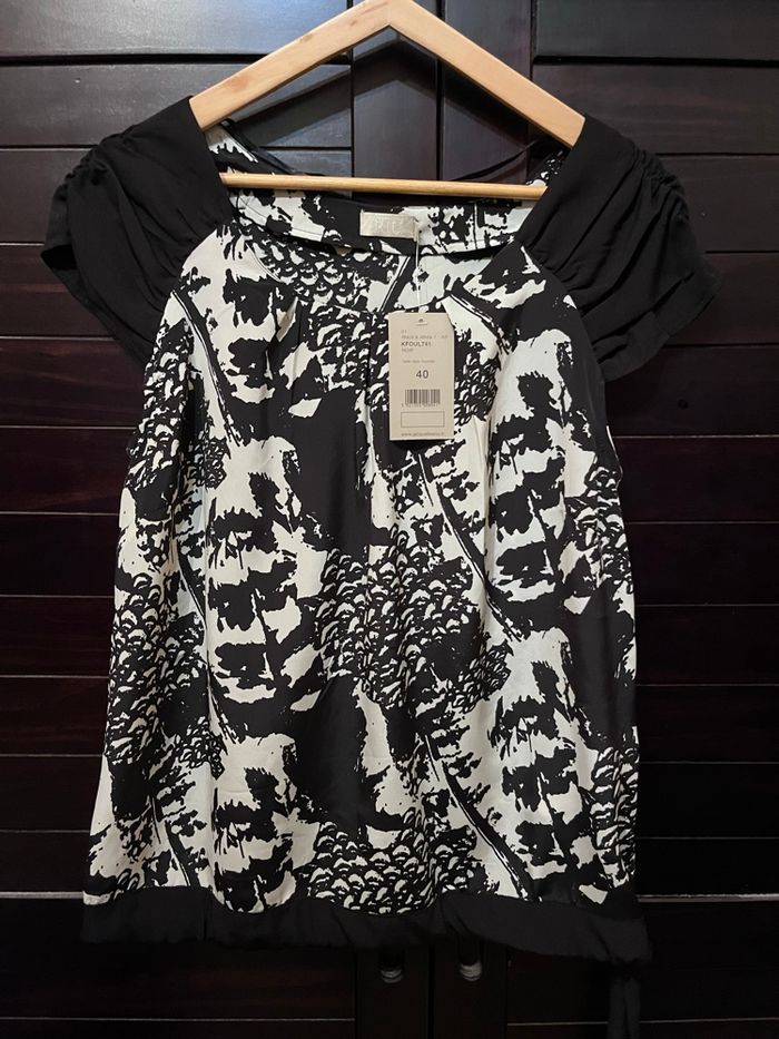 Haut noir et blanc motif abstrait - taille 40 - neuf avec étiquette