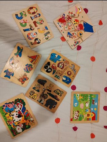 Lot de puzzles en bois