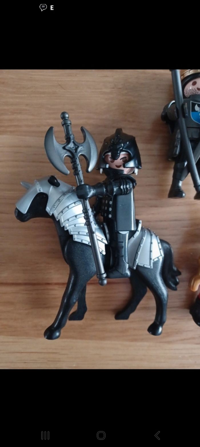 Lot figurine et cheval Playmobil chevaliers - photo numéro 3