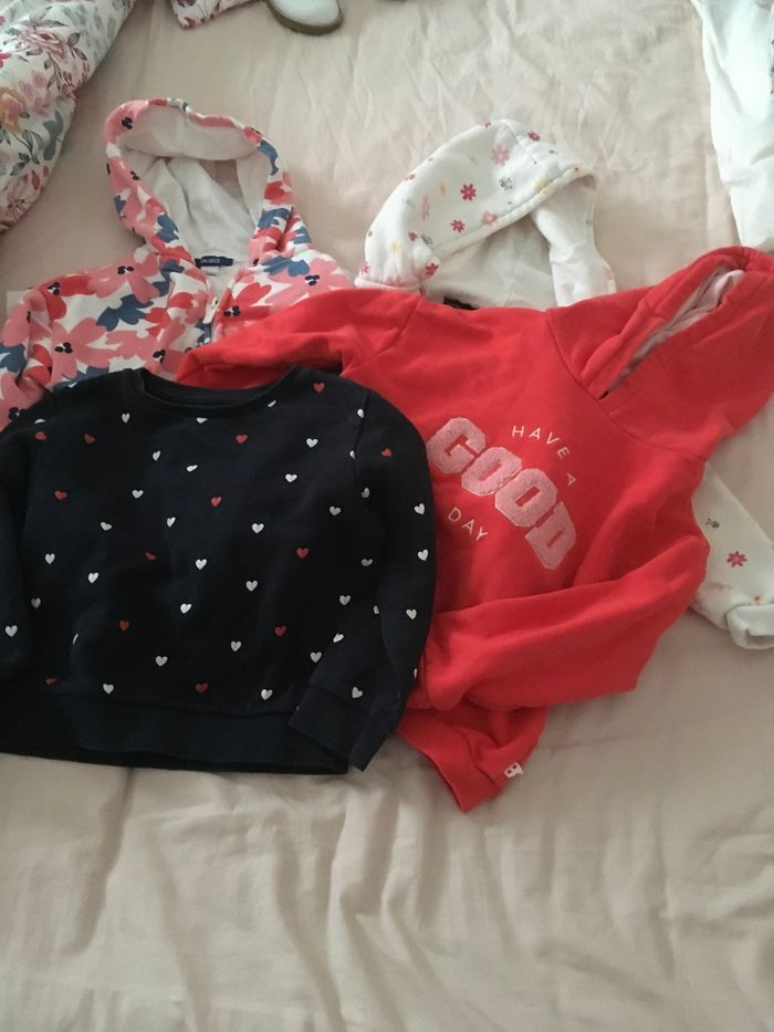 Lot sweat et gilets 3 ans - photo numéro 4